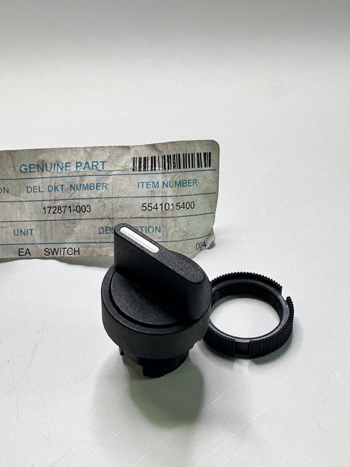 Atlas Copco 554105400 Black 3-Position Latching Selector Switch