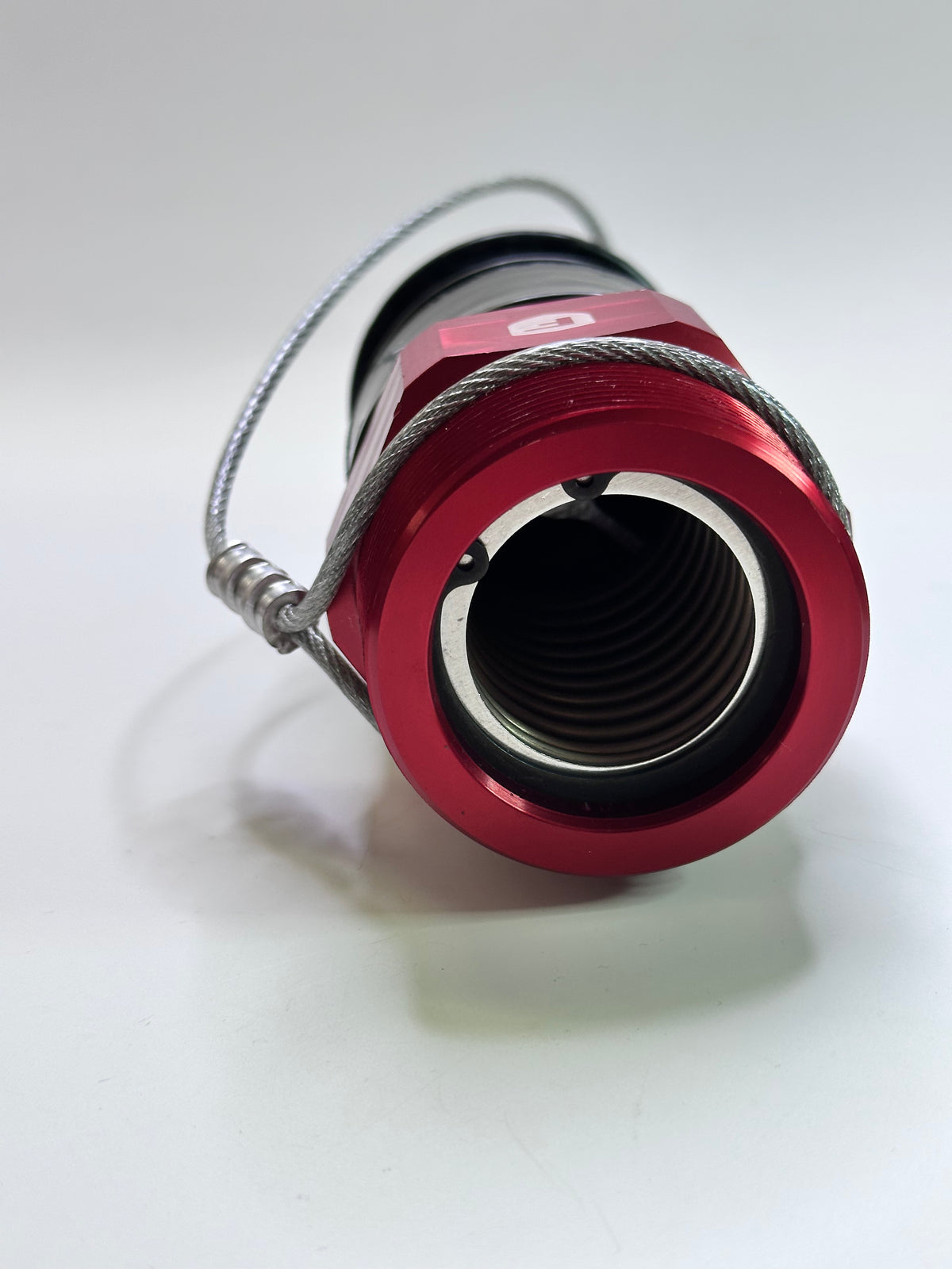 R150Ac-A Aluminum Fuel Receiver with Cap – Black Poppet
