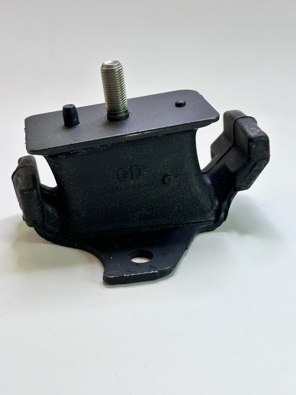 Toyota 12361-0L020 Isolator, Engine Mounting
