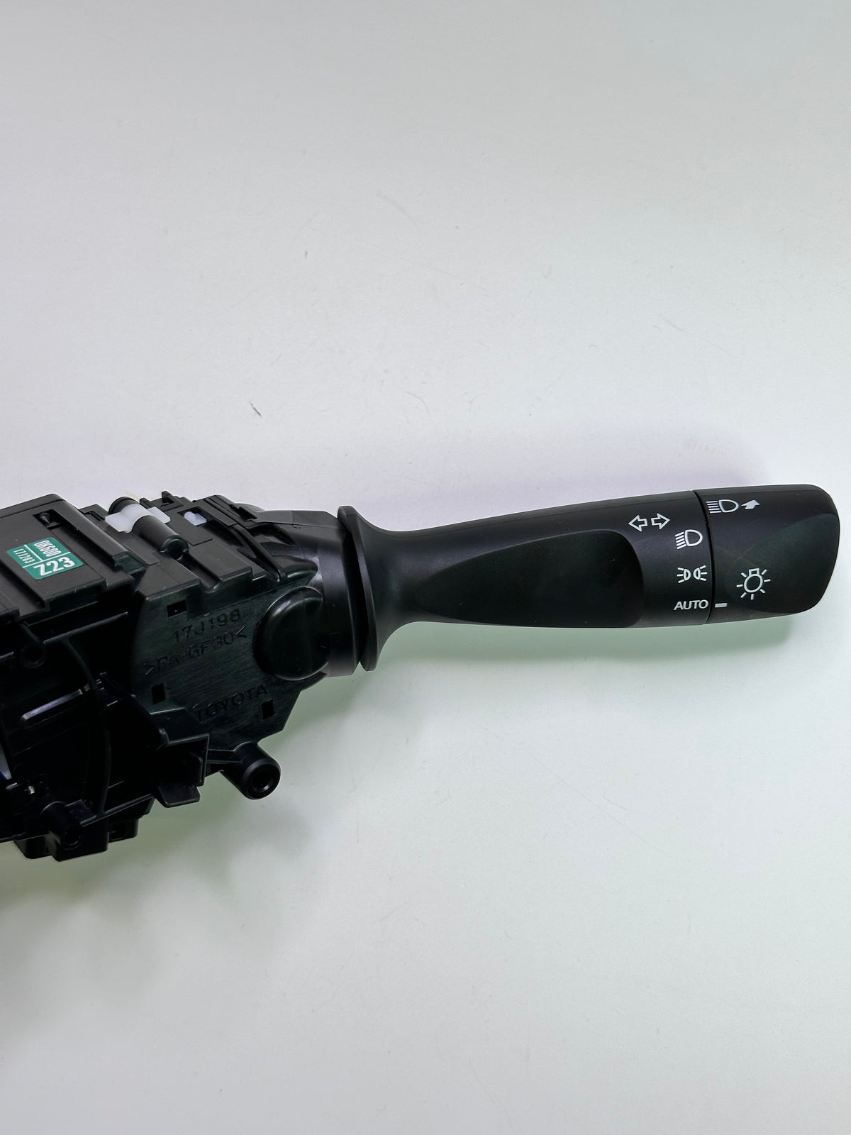 Toyota 84140-0K600 Genuine Hilux Headlight Combination Switch