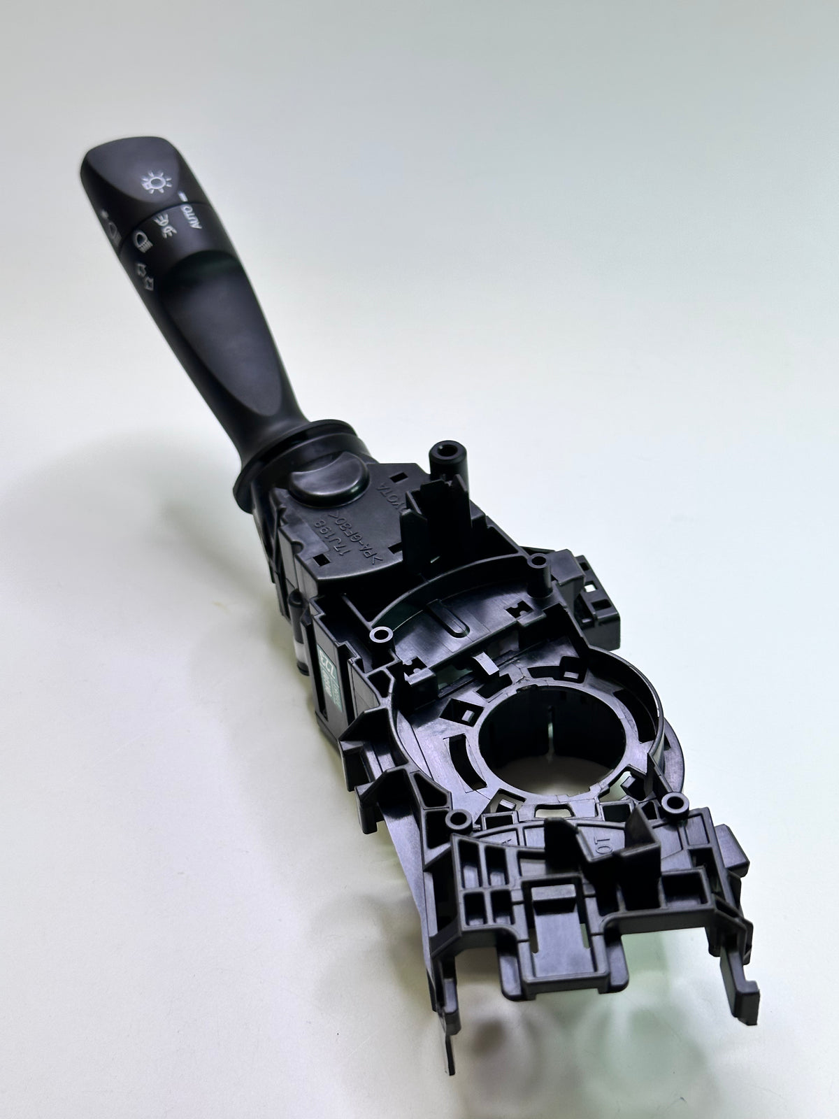 Toyota 84140-0K600 Genuine Hilux Headlight Combination Switch