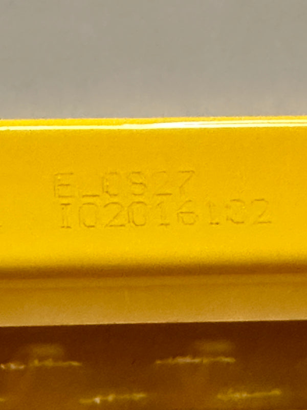 Komatsu EL0827 Tread, Nonslip