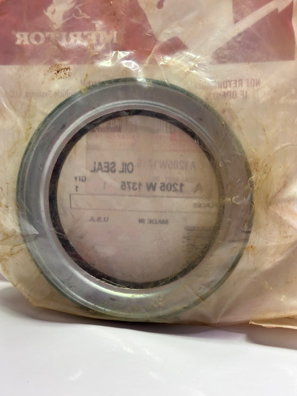Meritor A 1205W1375 Seal Assy/Oil Seal, Front Hub for Isuzu