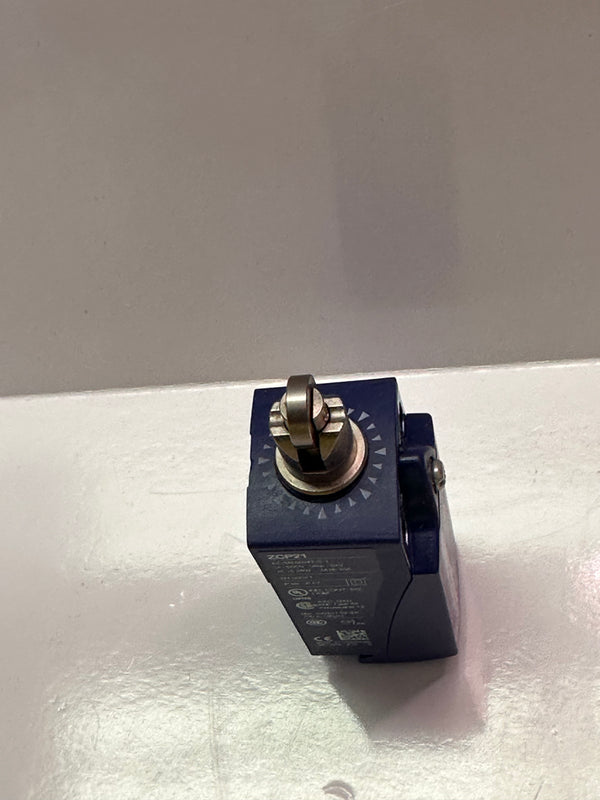 Telemecanique XCKP2102G11 Limit Switch XC Standard