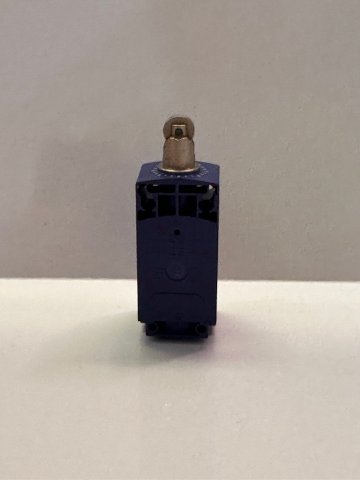 Telemecanique XCKP2102G11 Limit Switch XC Standard