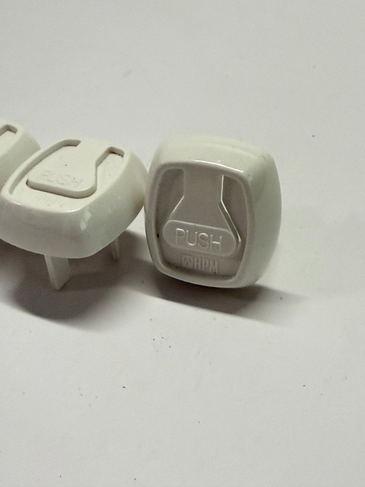 3 Pin Child Safety Plug for Powerpoints CD1002, White Pack of 4