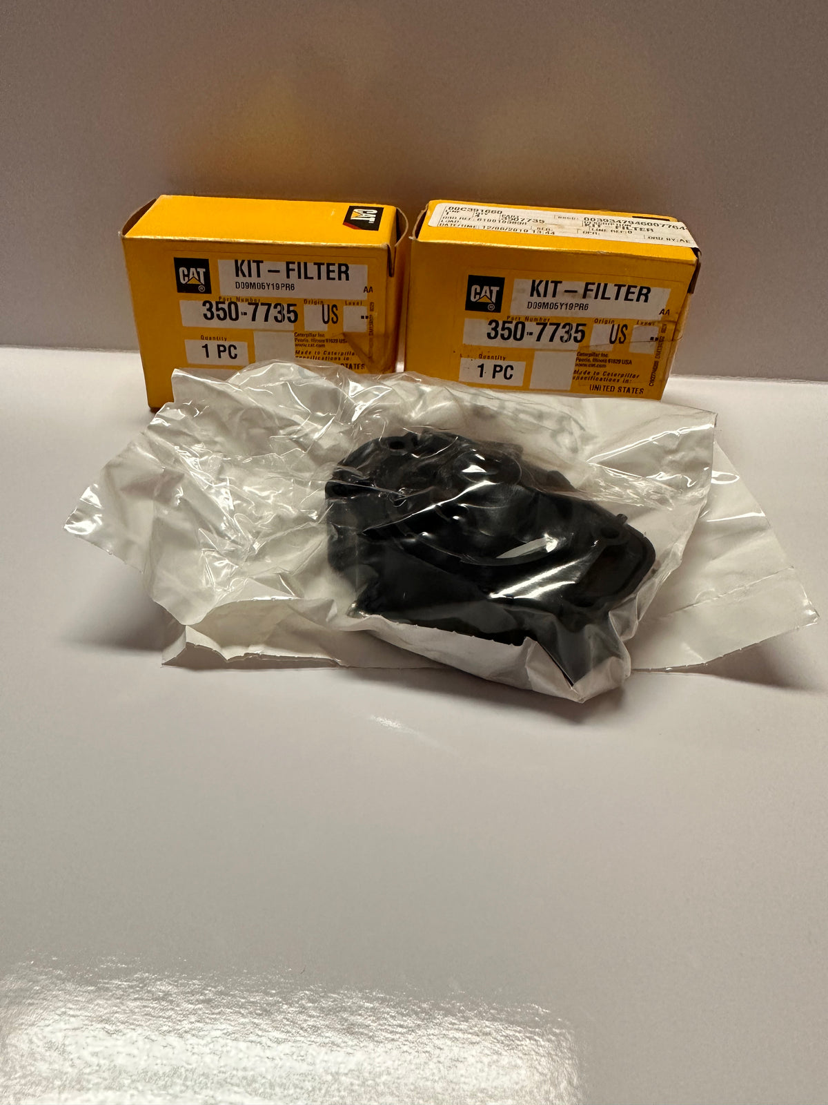 Caterpillar CAT 350-7735 Fuel Cap Filter Kit, 4 Micron