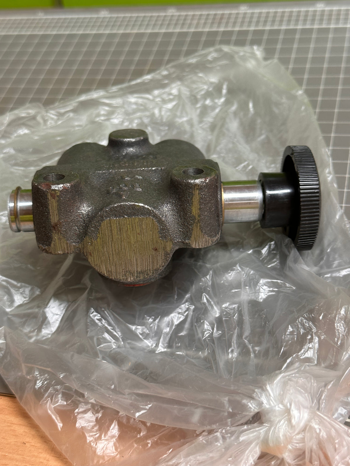 Cross VS 4Z0010 Hydraulic Selector Valve — 2-Position, 3-Port
