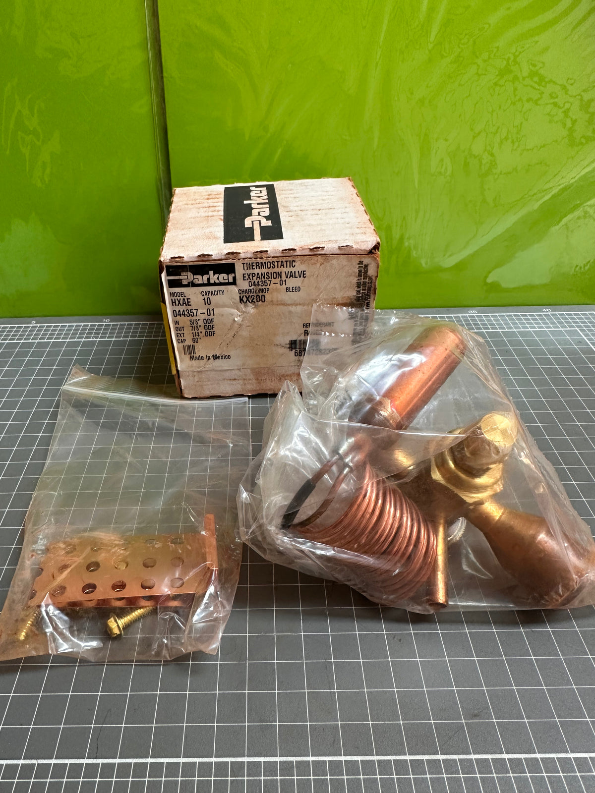 Parker HXAE8KX200 Thermostatic Expansion Valve, R410A Bi-Flow