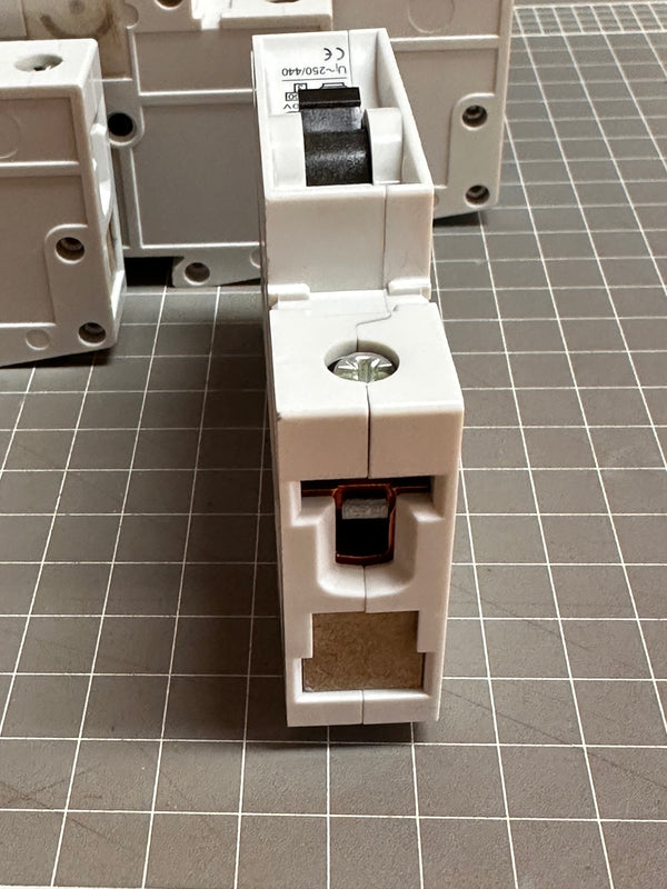 SIEMENS 5SX21 C1 Circuit Breaker, 1 Pole, 1Amp