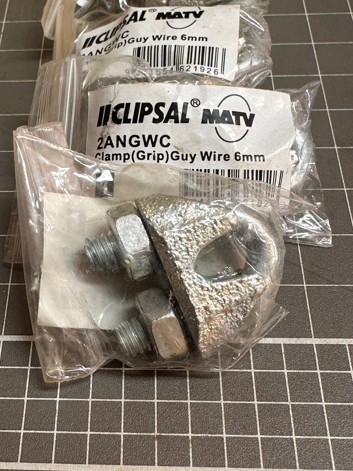 CLIPSAL Clamp, Grip, Guy Wire 6mm 2ANGWC, Box of 48