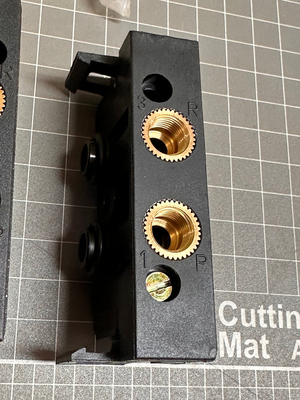 Burkert Type 5470 Connector Modules