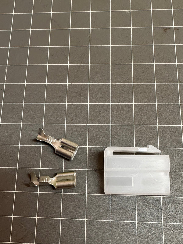 QVEE 2 Way Housing QC Connector with Female Terminals QVC2M10