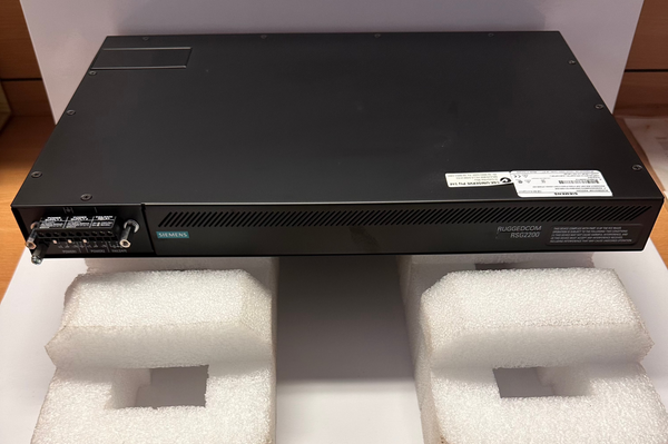 RUGGEDCOM RSG2200 / 6GK6022-0AS2 Modular Gigabit Ethernet Switch 128 BIT ENCRYTION