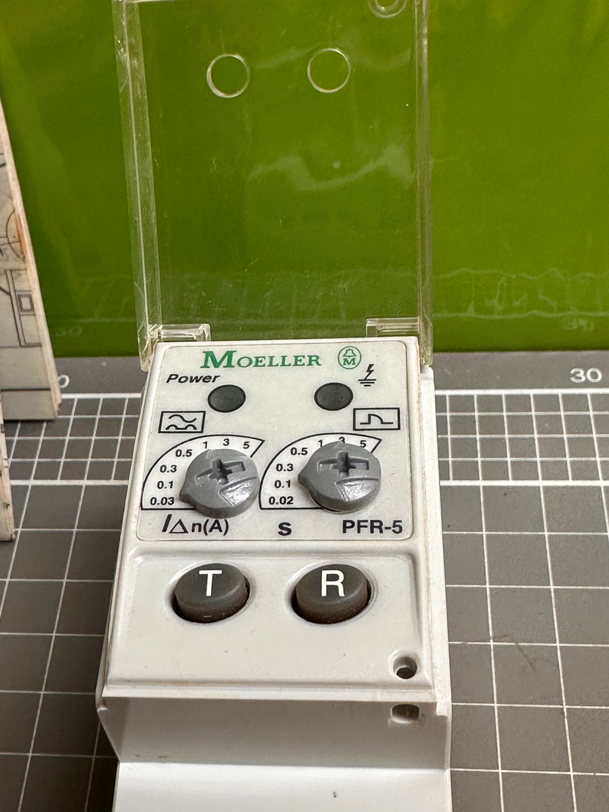 Moeller PFR-5 NZM Series Earth Leakage Circuit Breaker 03-5A, 285557