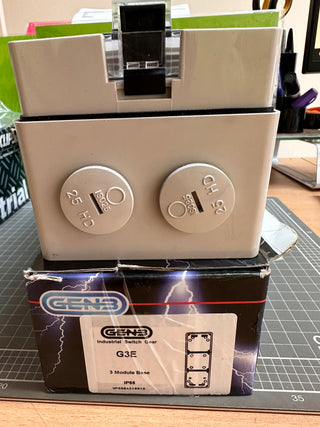 GEN 3 Module base (GE3) with 20A 5 Pin Socket Outlet