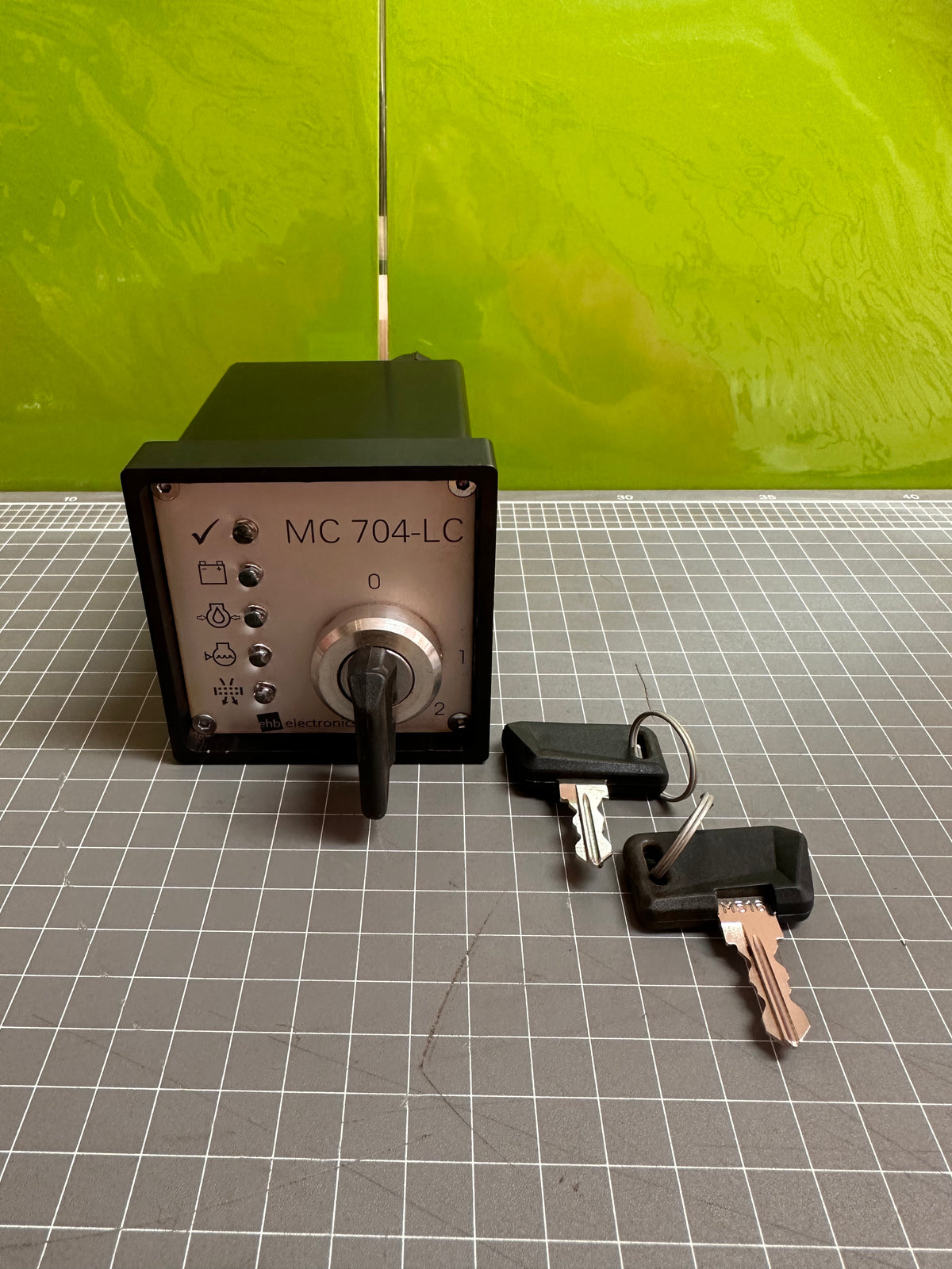 ehb electronics MC704LC Ignition / Start Switch with 3 Keys