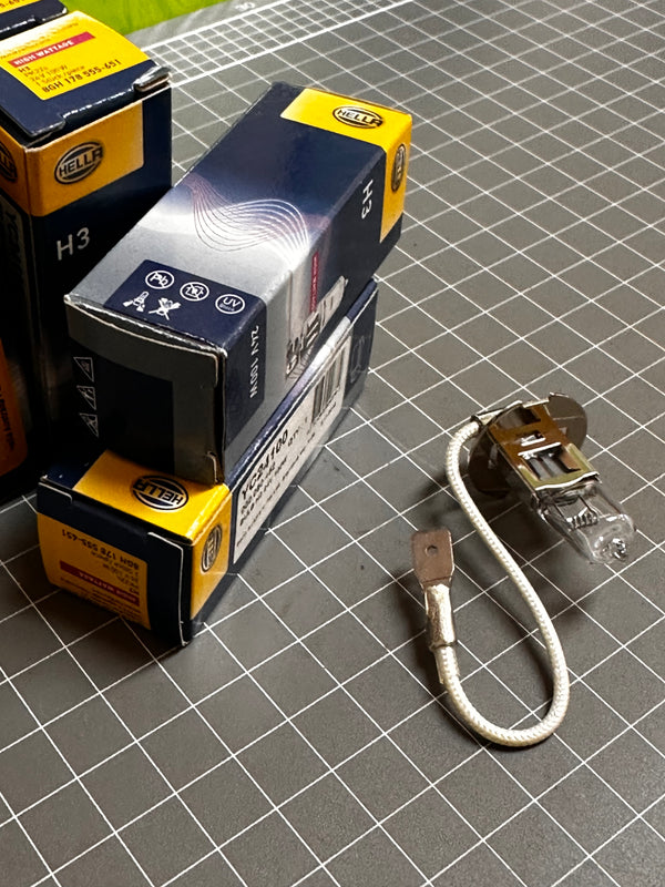 Hella C24100 H1 24V 100W Halogen globe 8GH 002 089-453