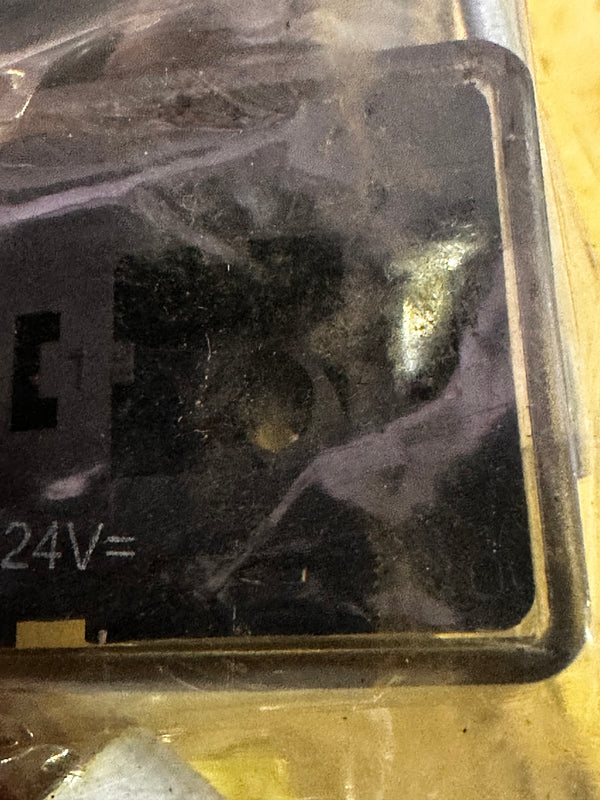 QVEE DP9344192 Din Plug 2P+E C/W LED