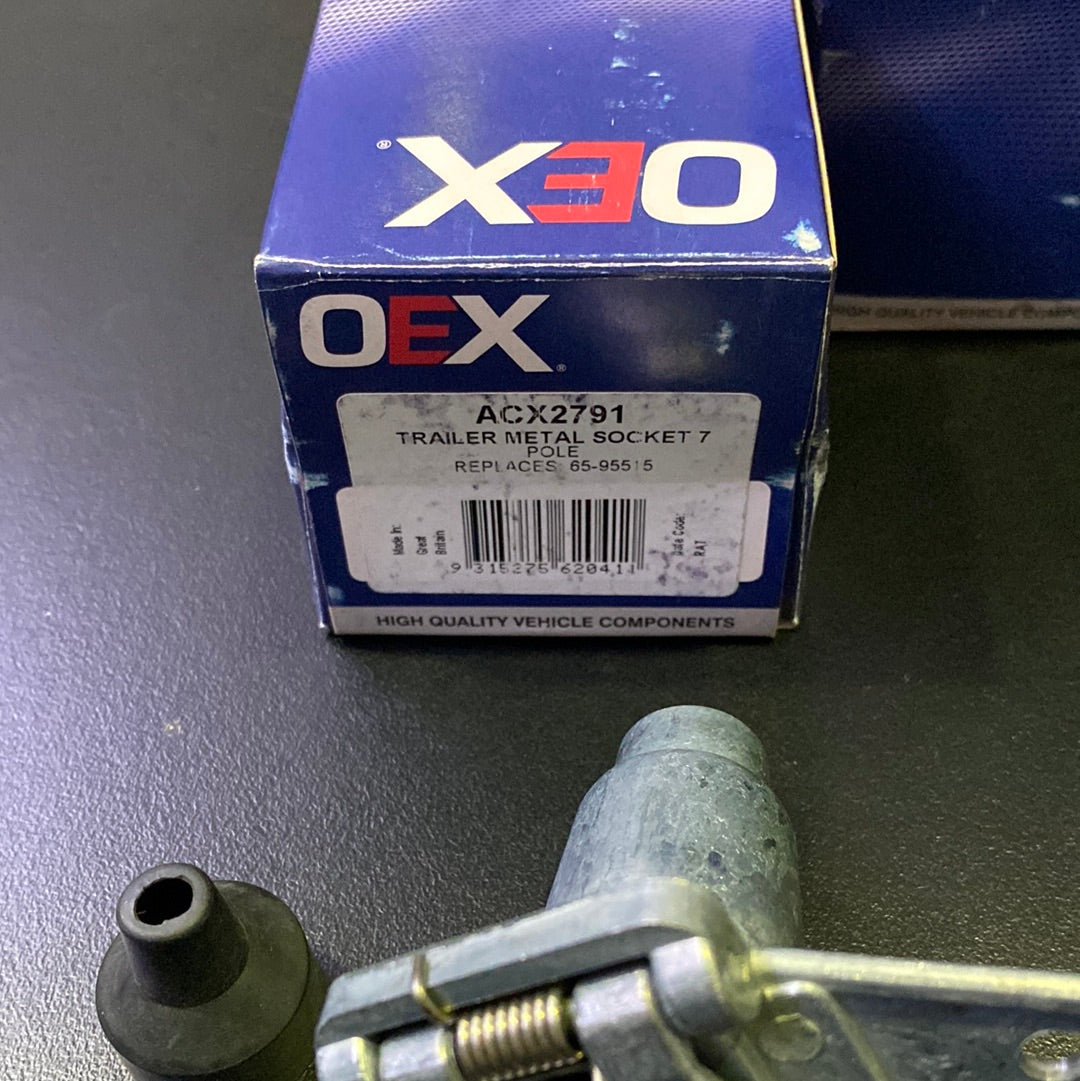 OEX ACX2791 7-Pin Small Round Metal Trailer Socket