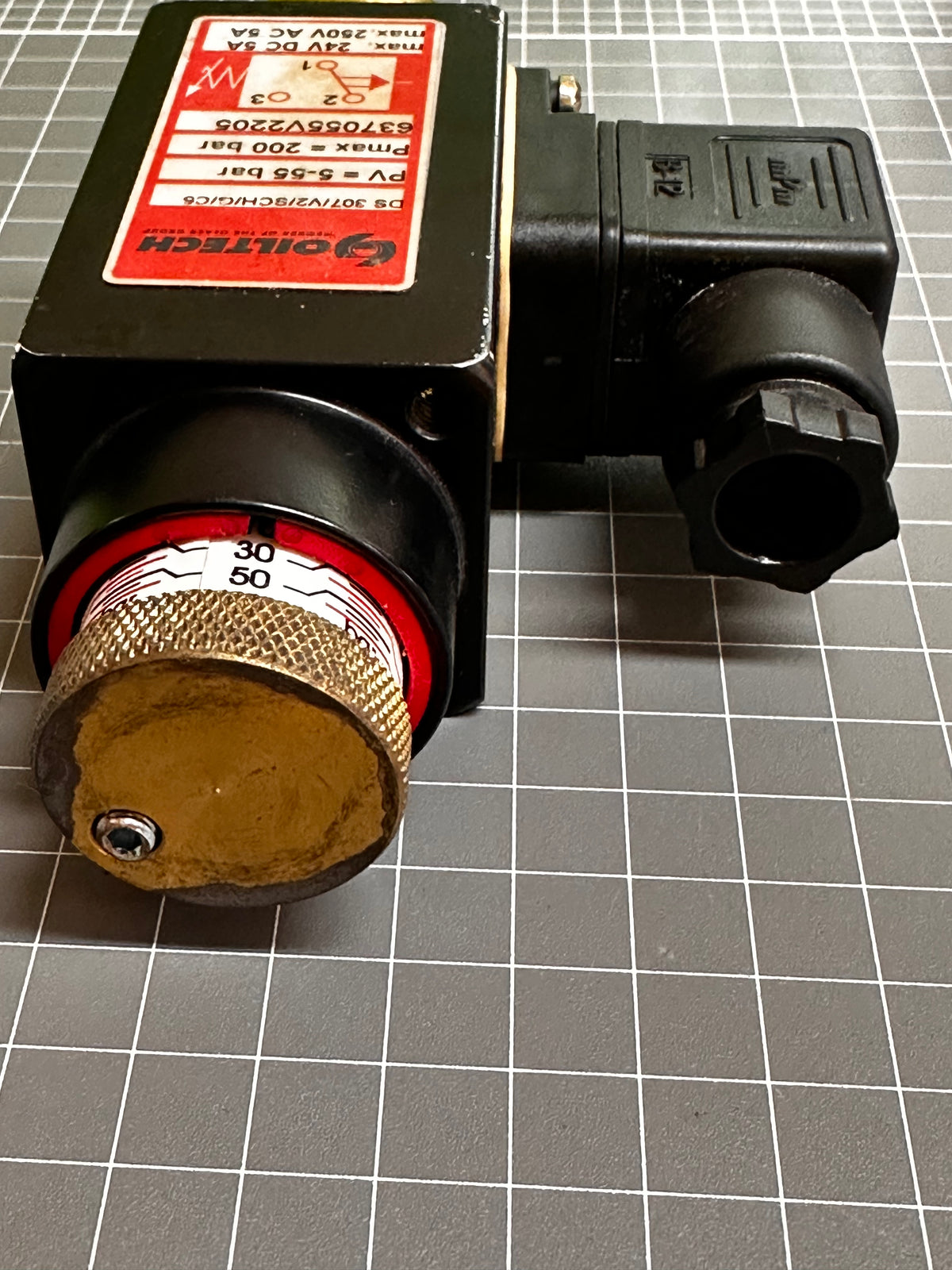 637055V2205 Type: DS307/V2/SCH/G/C5 Pressure Switch