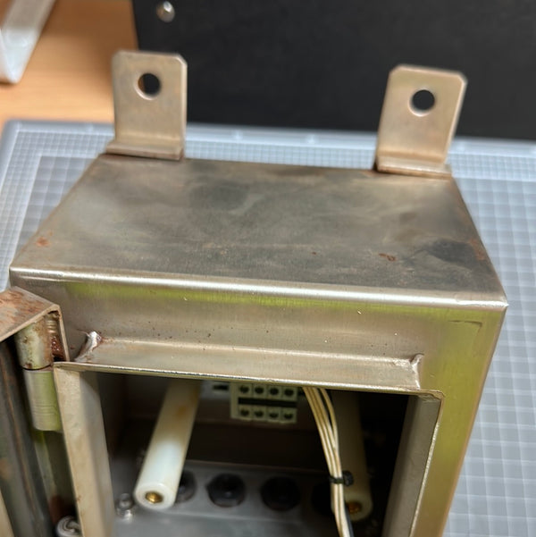 Hansford HS-SE Switching enclosure/ Accelerometer Switch, 4 Channel