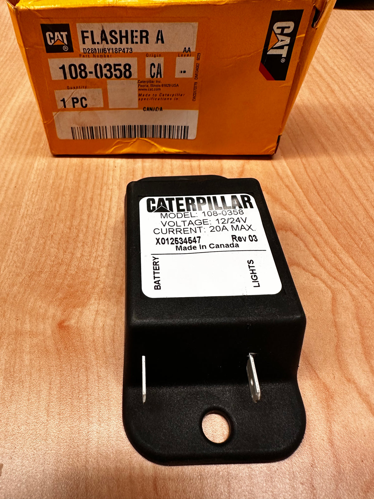 CAT 108-0358 Electronic Flasher Relay, 12/24 V