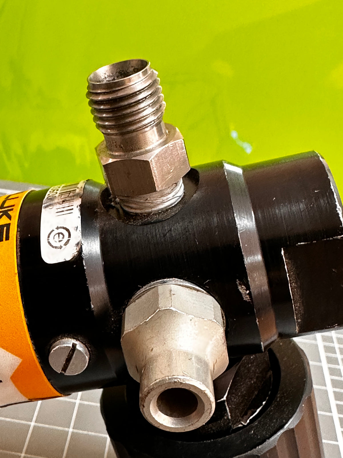 Fluke 700PTP1 Pneumatic Test Pump — Appears Used