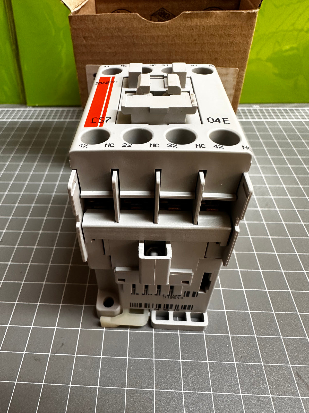 Sprecher + Schuh CS7-04E-277 IEC Control Relay, 4-Pole, 4NC, 240V/277V AC Coil