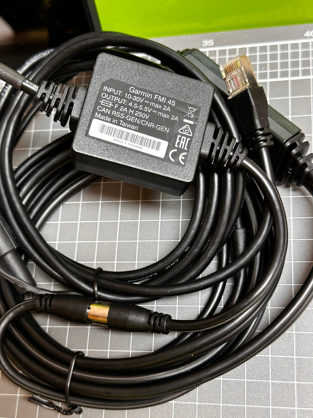 Garmin Fleet 670 GPS Bundle — Minor Markings