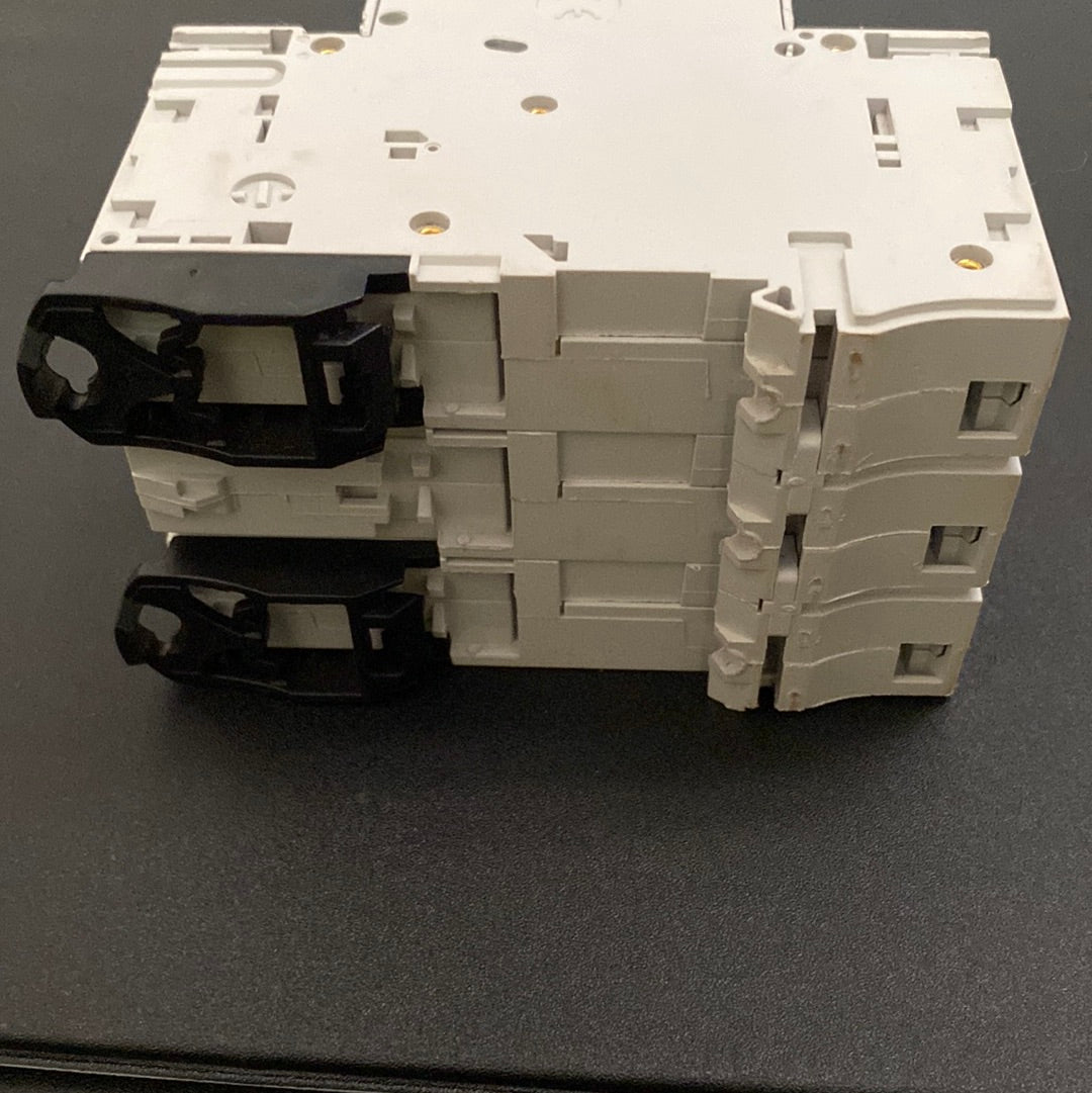 DTCB6302C Din-T 6 C2 Miniature Circuit Breaker 2A, 3 Pole C Curve