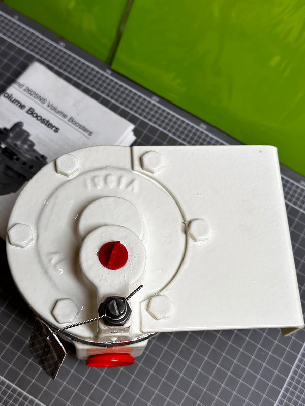 FISHER 262512 CONTROL VALVE VOLUME BOOSTER Mining & Industrial Surplus