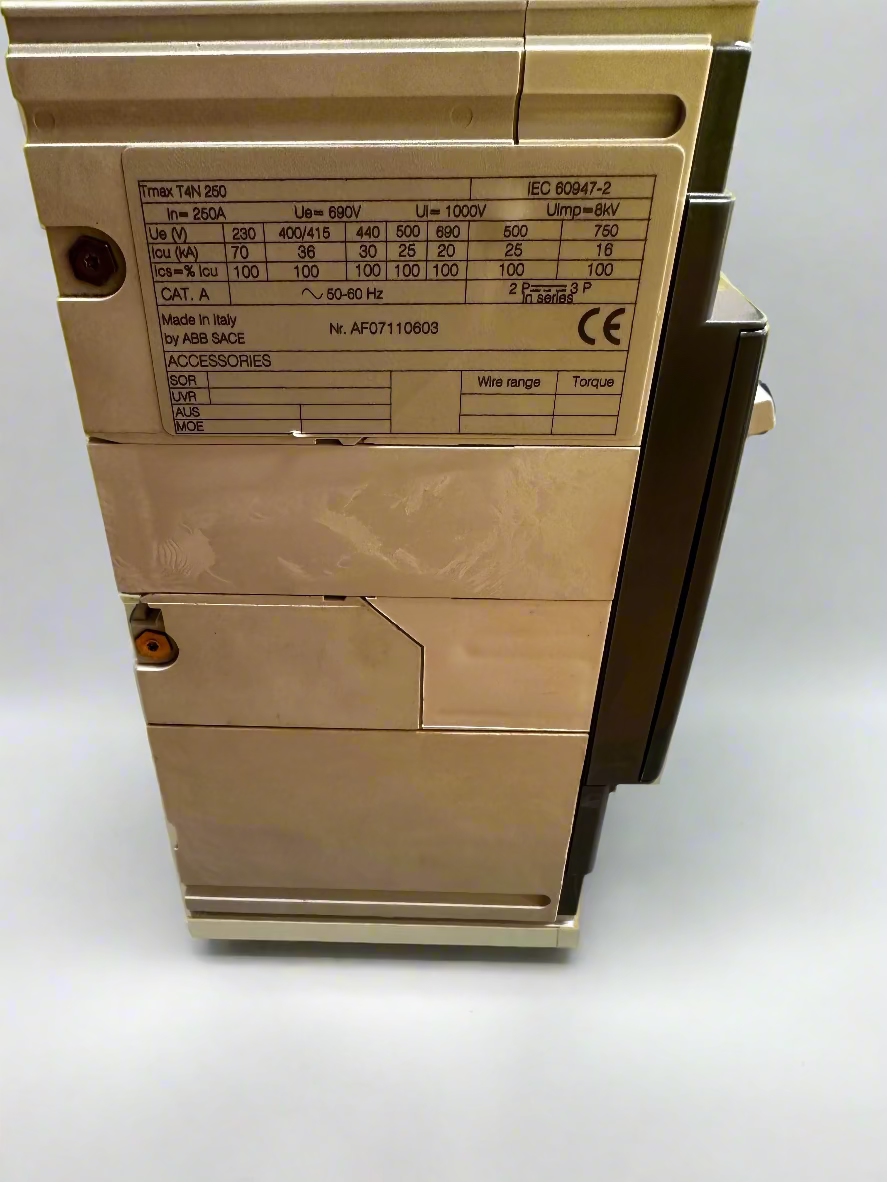 ABB 1SDA053999R1 Tmax T4N 250 PR221DS Circuit Breaker
