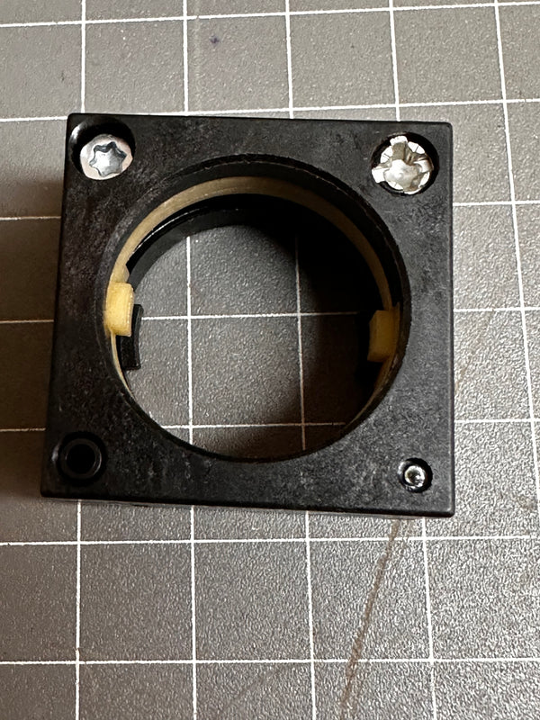 SIEMENS 3SB3 202-4AD11-0CC0 Key Operated Selector Switch