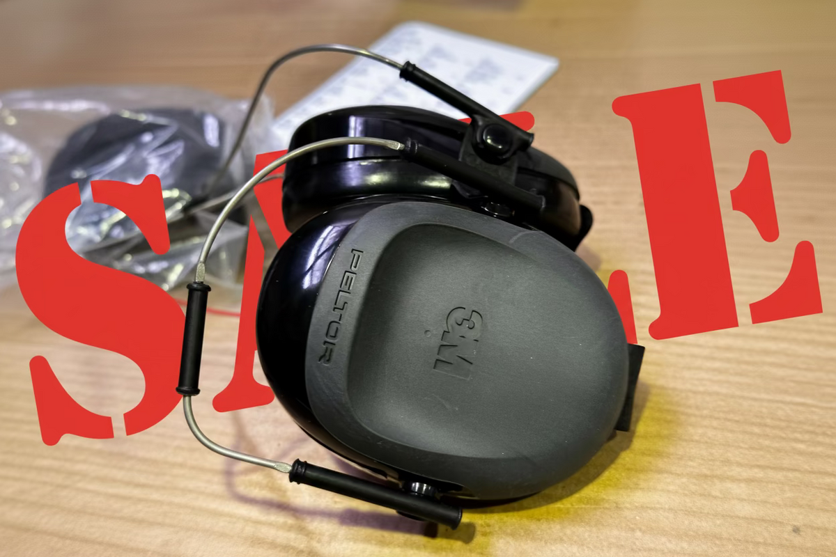 3M™ Peltor™ H505B Welders Earmuff XA007703797 / Class 4 ***SALE***