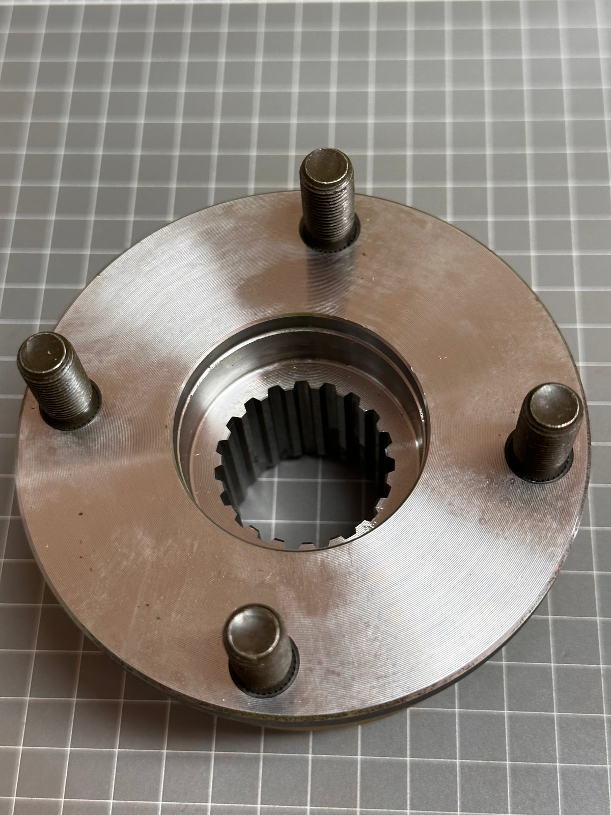 TOYOTA 33309-60060 Transfer Case Front Output Flange