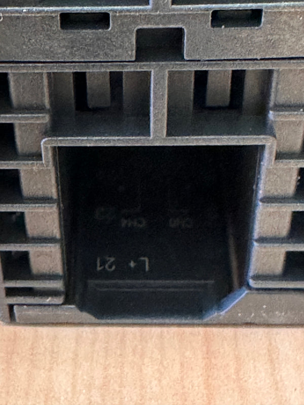 SIEMENS SIMATIC S7-300 Series Analogue Input Module - 6ES7 331-7NF10-0AB0
