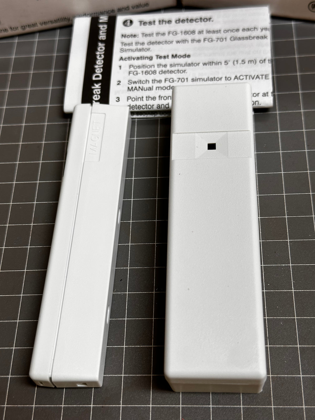 Honeywell FG-1608 FlexGuard Glassbreak Detector with Magnetic Contact