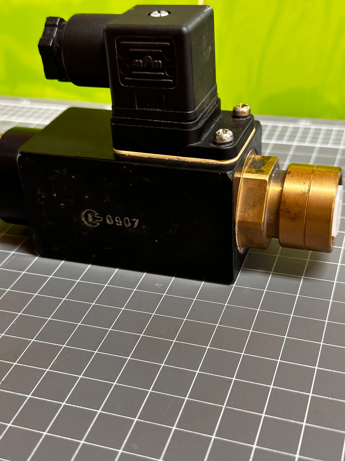 637055V2205 Type: DS307/V2/SCH/G/C5 Pressure Switch