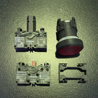 Siemens 3SB3 246-0AA21 Push Button, Illuminated, RED