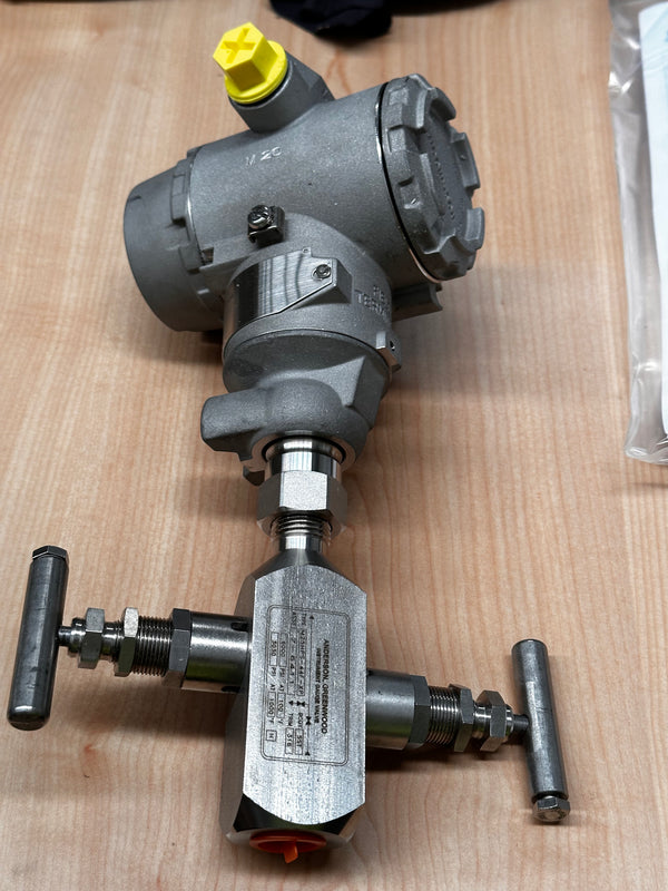 EMERSON ROSEMOUNT In-Line Pressure Transmitter 3051 TG3AB21KB4I1M6P1Q4Q8S5