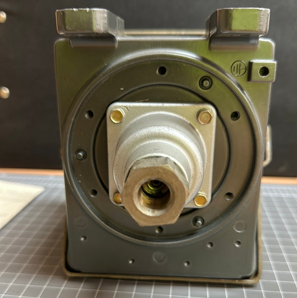 UNITED ELECTRIC J402 270 Pressure Switch