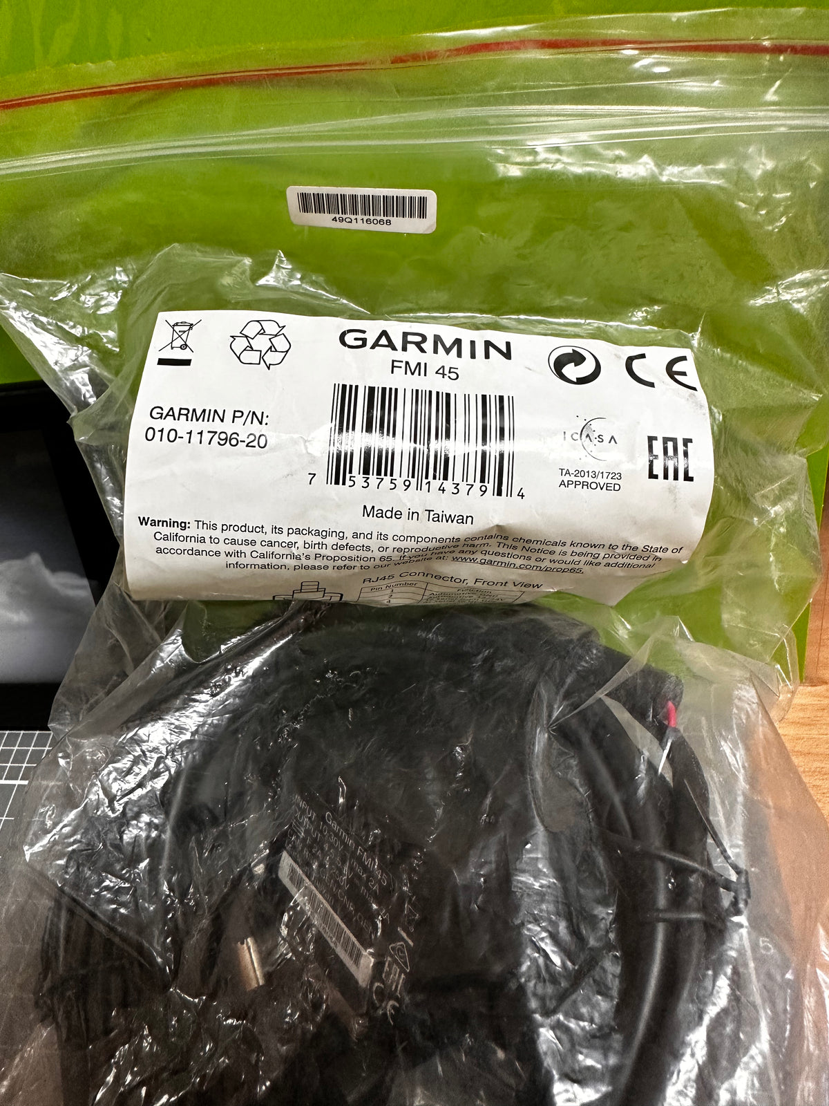 Garmin Fleet 670 GPS Bundle — Minor Markings