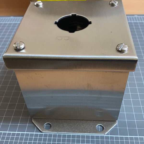 SCHNEIDER ELECTRIC S/S ENCLOSURE 9001KYSS1