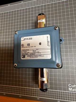 UNITED ELECTRIC J21K Series Differential Pressure Switch