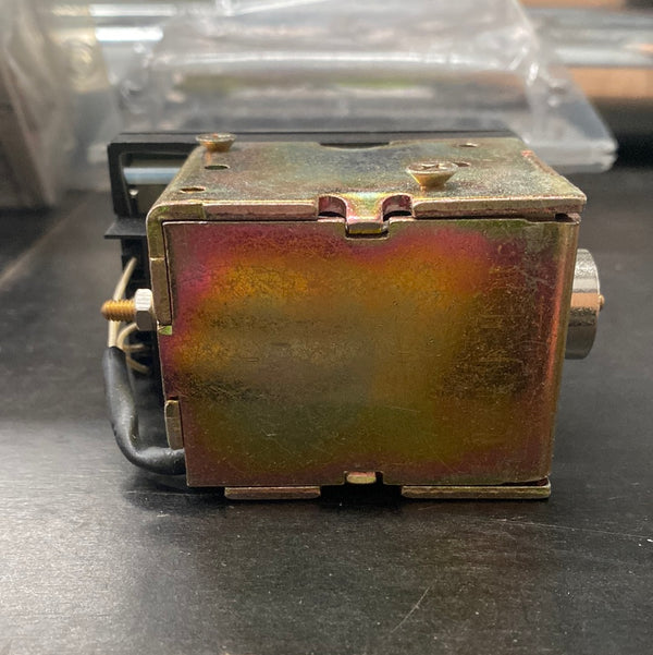 ABB SACE 1SDA038296R1 24V, Shunt Closing Release Supply Voltage 24V DC E1/6