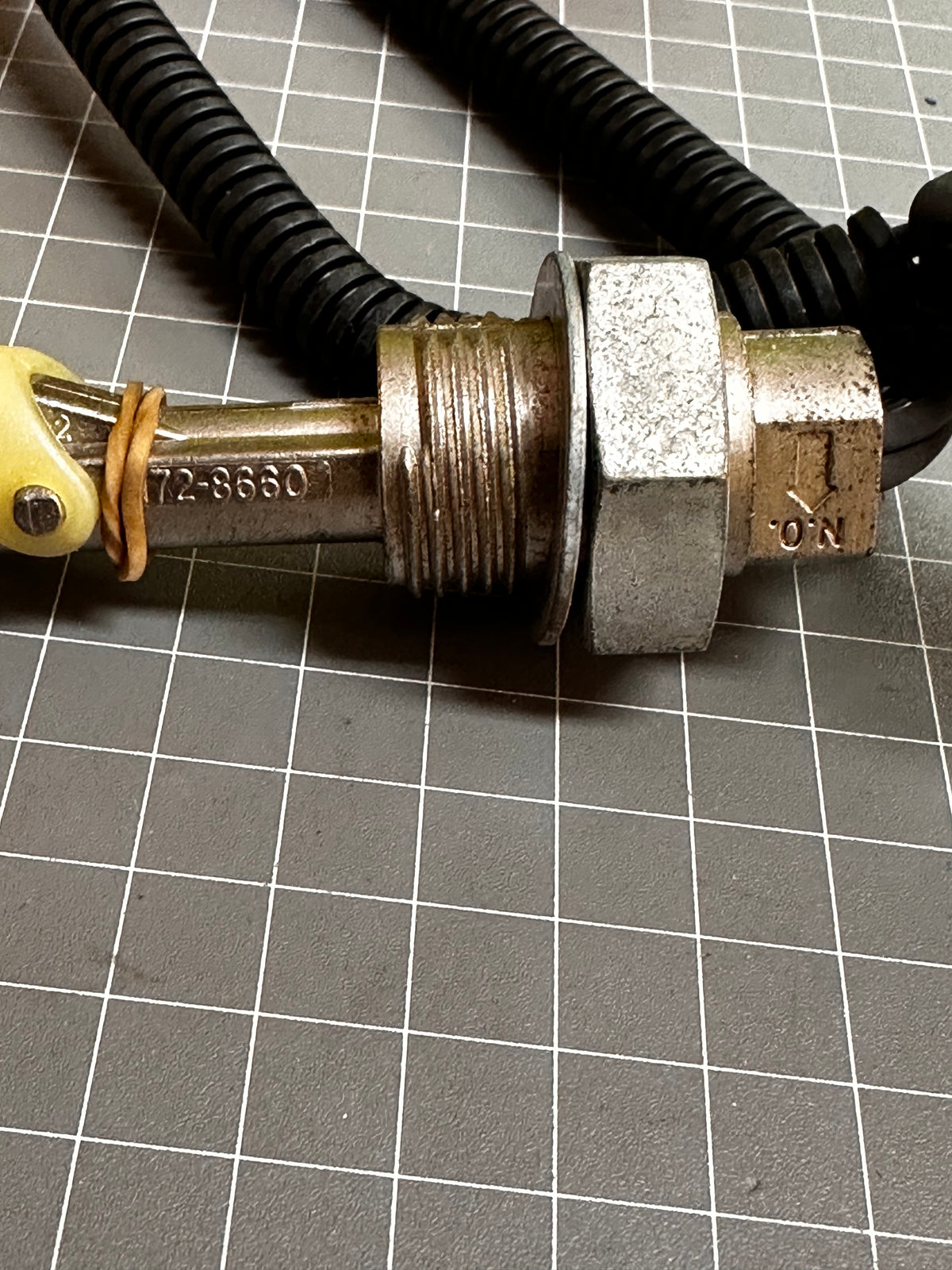 Caterpillar CAT 172-8660 Liquid Level Switch Assembly