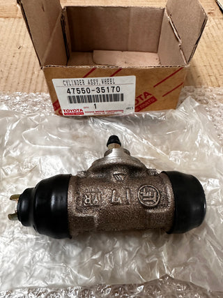 Toyota 47550-35170 Genuine Cylinder Assy, Rear wheel Brake