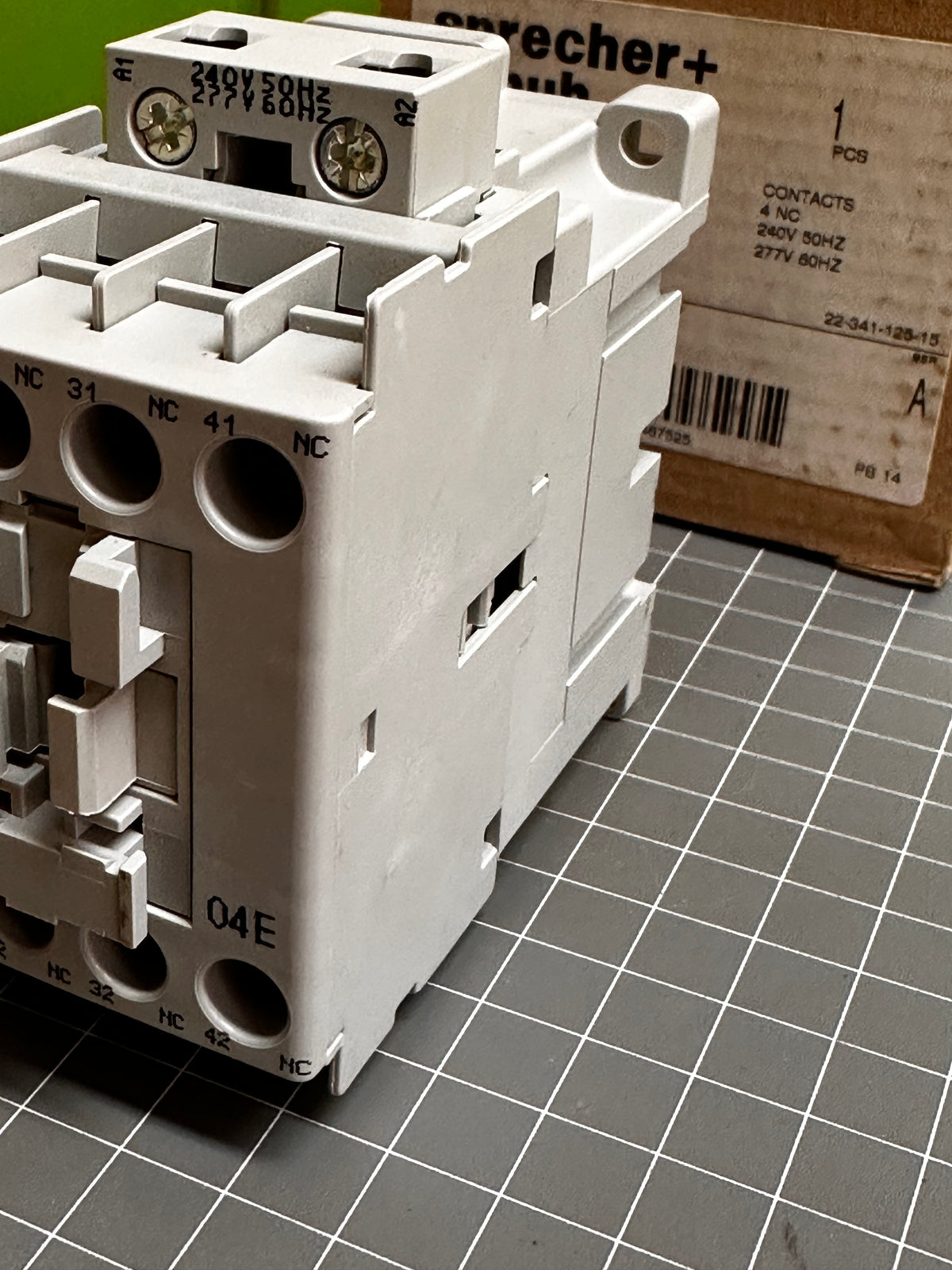 Sprecher + Schuh CS7-04E-277 IEC Control Relay, 4-Pole, 4NC, 240V/277V AC Coil