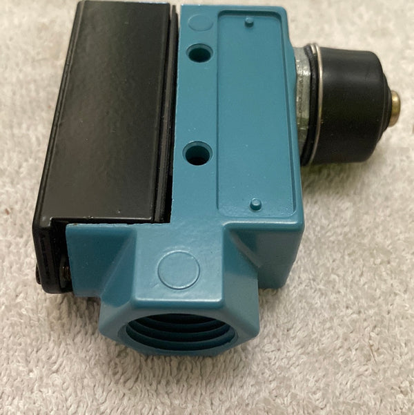 Honeywell BZE6 SERIES Plunger Limit Switch, NO/NC SPDT
